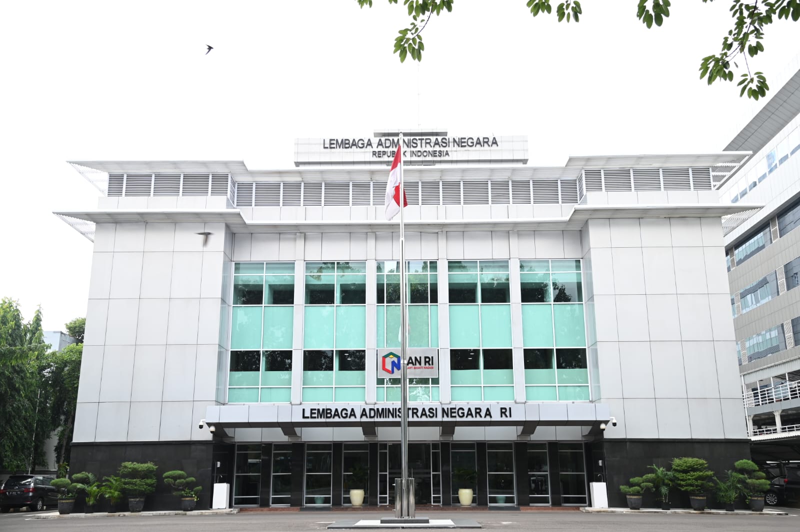 LAN Building